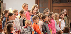 Die Kinderkantorei bei der Generalprobe zur Adventsmatinée 2013